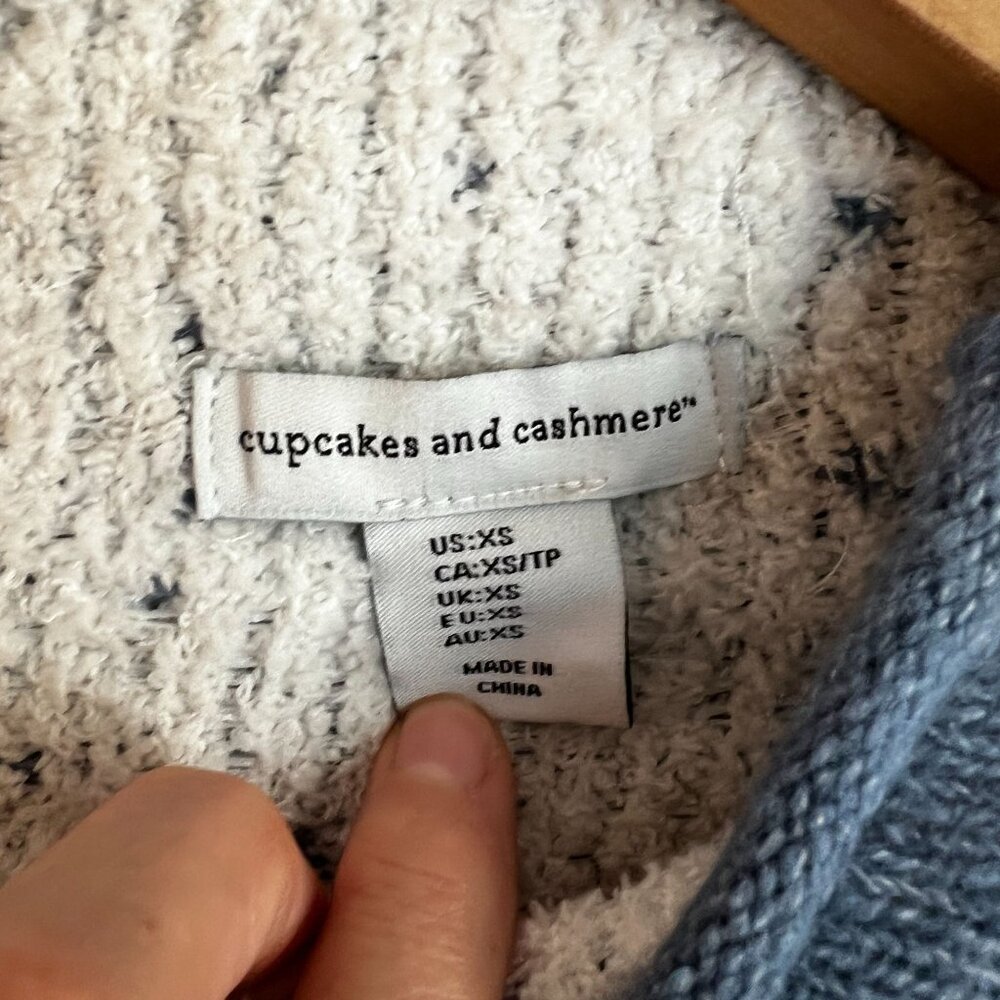 Cupcakes Cashmere Womens Mock Neck Pullover Sweater XTRA-SMALL Winter Landscape - Picture 6 of 10